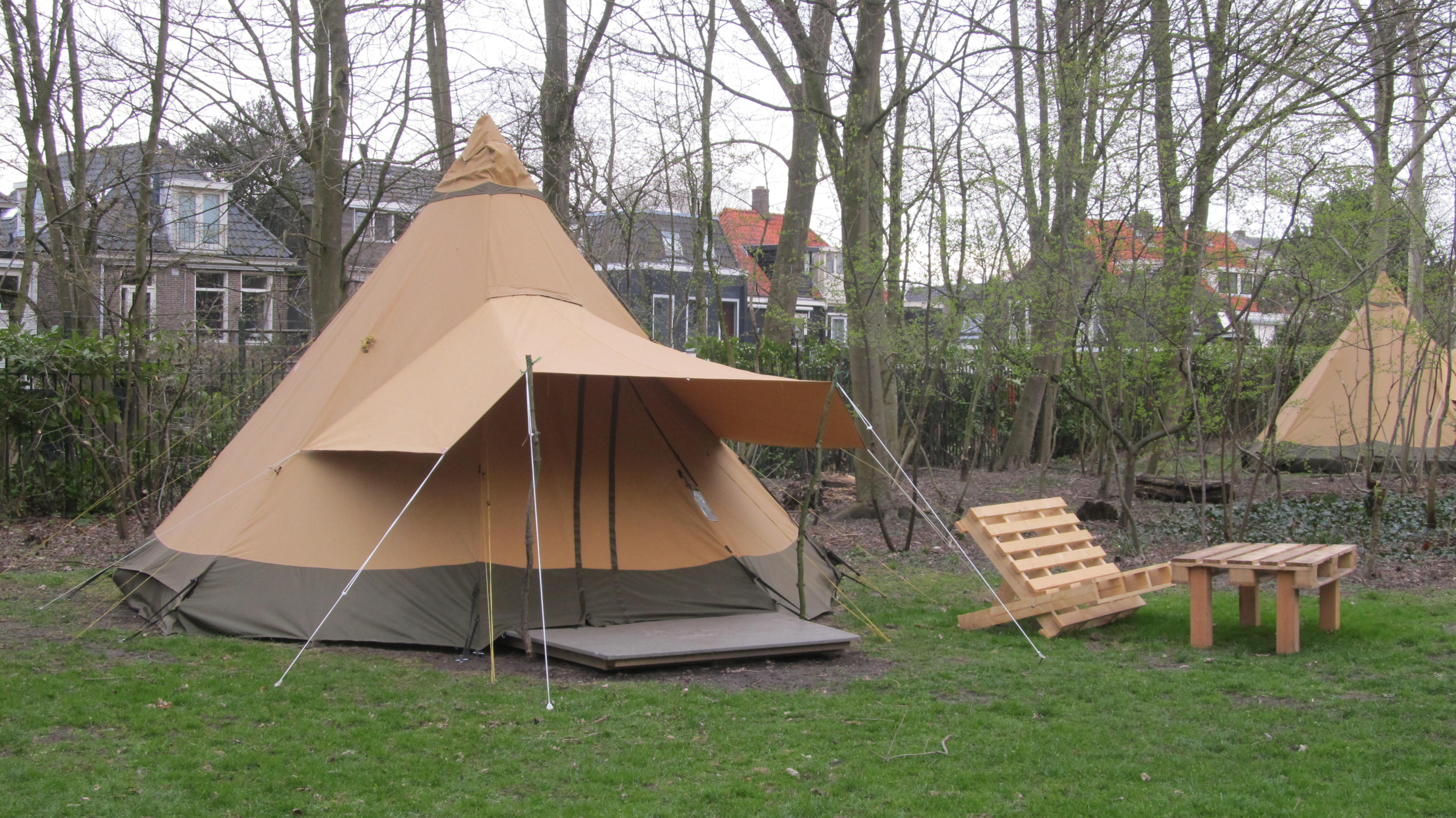 Tatteljee tipi met luifel